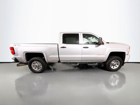 Used 2019 Chevrolet Silverado 3500 W/T w/ WT Convenience Package image 11