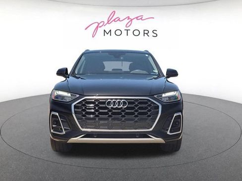 Used 2023 Audi Q5 2.0T Premium w/ Convenience Package AWD/4WD image 4