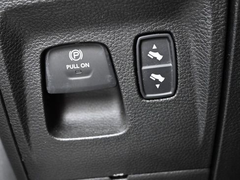 Used 2020 RAM 1500 Limited AWD/4WD image 24