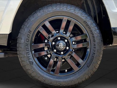 Used 2020 Toyota 4Runner Nightshade image 10