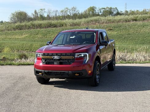 New 2026 Ford Maverick Tremor AWD/4WD image 1