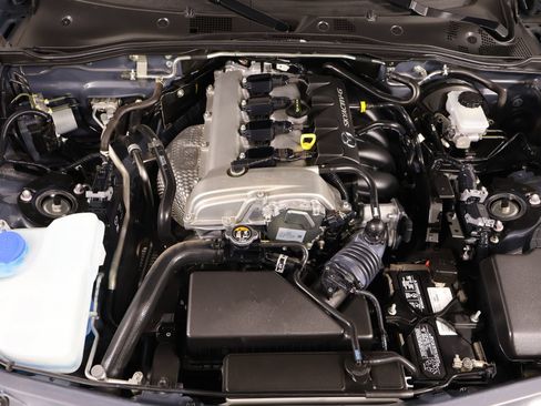 Used 2020 MAZDA MX-5 Miata RF Grand Touring RWD image 18