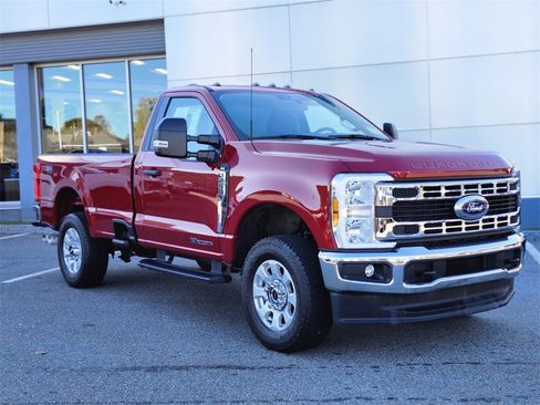 Used 2024 Ford F250 XLT image 7