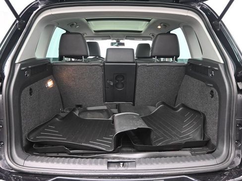 Used 2017 Volkswagen Tiguan Wolfsburg Edition FWD image 28