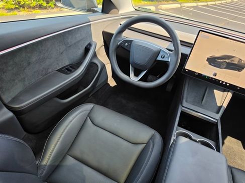 Used 2024 Tesla Model 3 Long Range AWD/4WD image 33