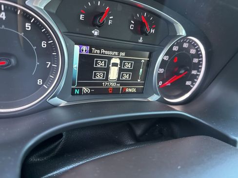 Used 2018 GMC Acadia SLT image 32