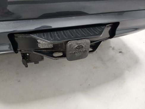 Used 2022 Toyota Highlander Bronze Edition image 42