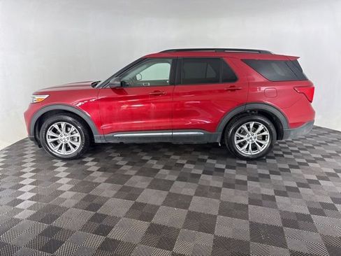 Used 2021 Ford Explorer XLT w/ Equipment Group 202A AWD/4WD image 10