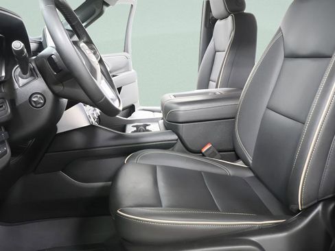 Used 2024 GMC Yukon XL SLT w/ SLT Premium Package AWD/4WD image 23