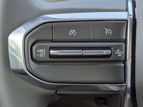 New 2026 GMC Canyon Elevation w/ Convenience Package image 23