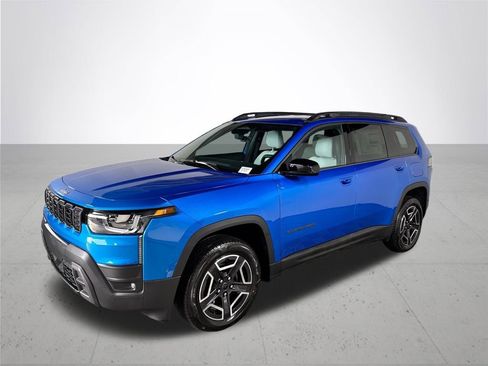 New 2026 Jeep Cherokee Laredo image 2