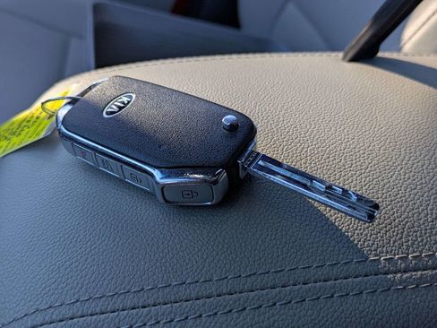 Used 2022 Kia Sportage Nightfall Edition image 27