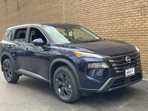 New 2026 Nissan Rogue SV w/ Cold Weather Package AWD/4WD image 2