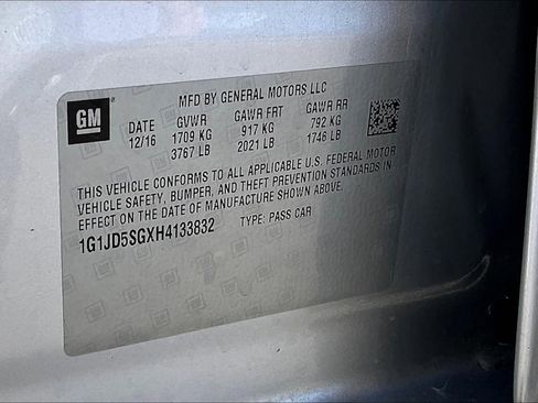 Used 2017 Chevrolet Sonic LT image 33