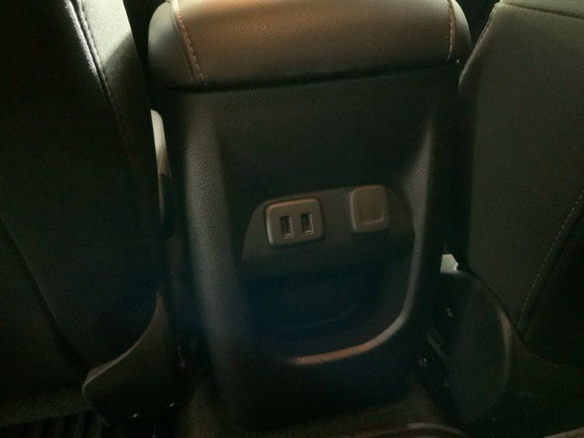 Used 2018 Chevrolet Colorado ZR2 AWD/4WD image 26