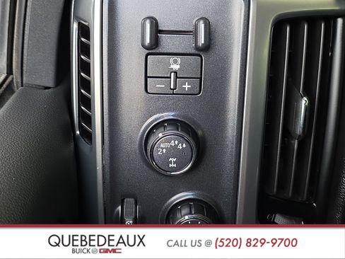 Used 2018 Chevrolet Silverado 1500 LT w/ Texas Edition AWD/4WD image 23
