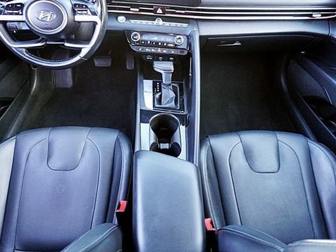 Used 2023 Hyundai Elantra Limited FWD image 20