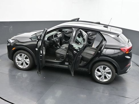 Used 2025 Buick Encore GX Preferred image 65