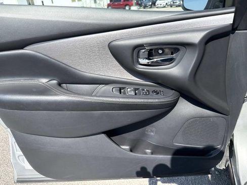 Used 2024 Nissan Murano SV image 7