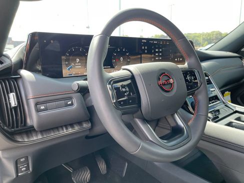 Used 2026 Nissan Armada PRO-4X AWD/4WD image 16