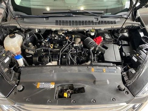 Used 2019 Ford Edge Titanium w/ Cold Weather Package image 31