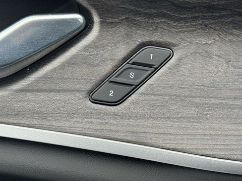 New 2025 Jeep Grand Cherokee L Limited image 10