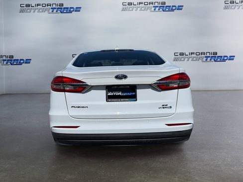 Used 2019 Ford Fusion SE FWD image 6