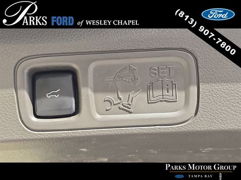 Used 2021 Ford Expedition Max XLT image 9
