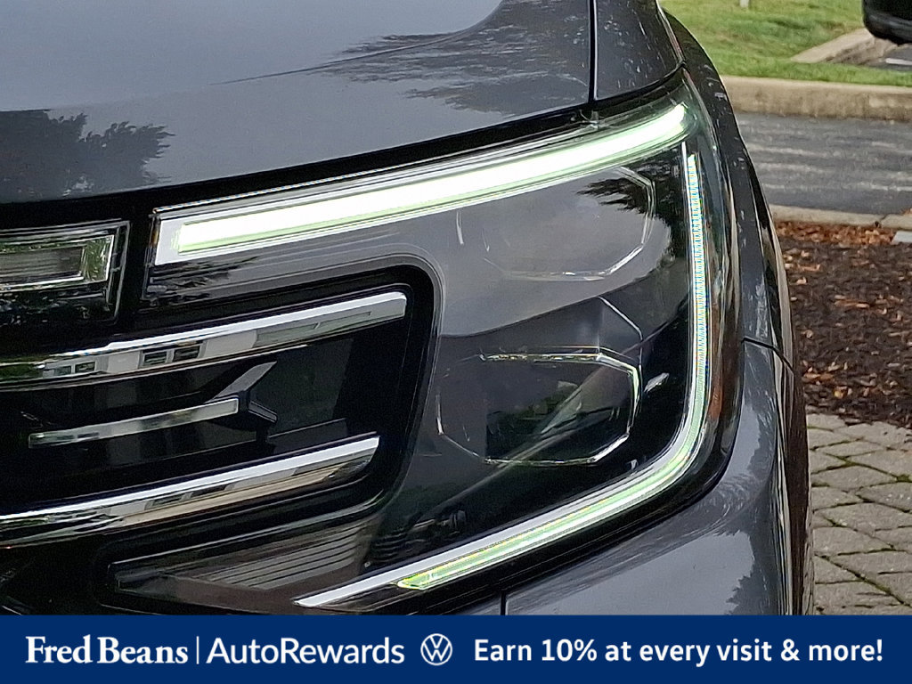Certified 2025 Volkswagen Atlas SEL AWD/4WD image 11