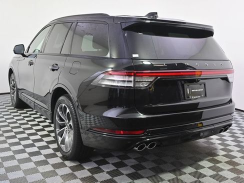 New 2026 Lincoln Aviator AWD image 4