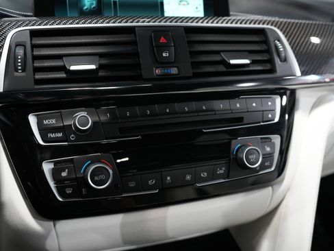 Used 2018 BMW M4 Coupe image 40