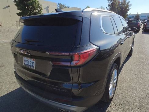 Used 2024 GMC Acadia Elevation w/ Luxury Package FWD image 4