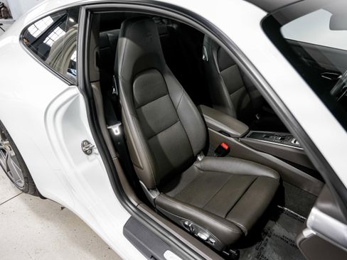 Used 2019 Porsche 911 Carrera S image 28