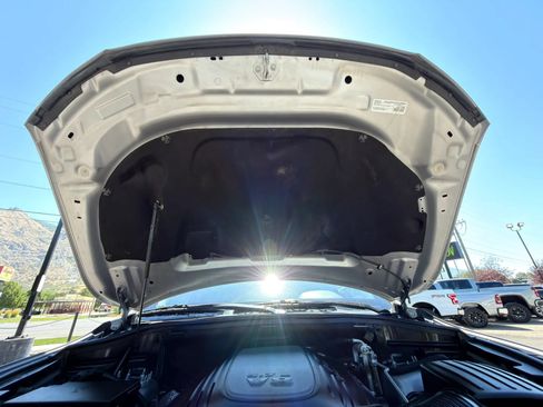 Used 2018 Dodge Durango AWD w/ Trailer Tow Group IV image 3