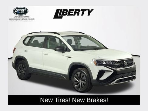 Used 2023 Volkswagen Taos S FWD image 1