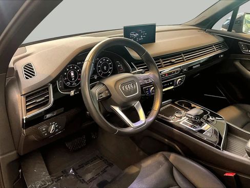 Used 2019 Audi Q7 3.0T Premium Plus w/ Premium Plus Package AWD/4WD image 17