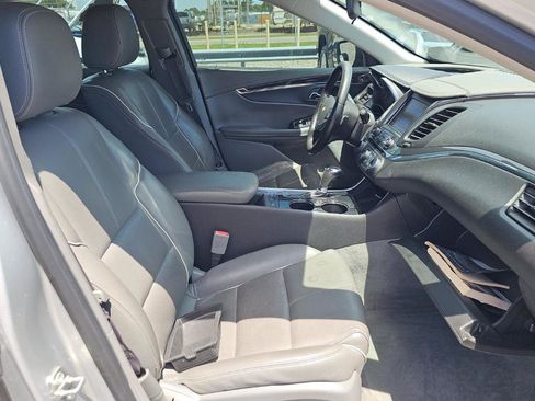Used 2016 Chevrolet Impala LTZ FWD image 9