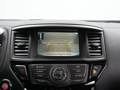 Used 2020 Nissan Pathfinder SV image 48