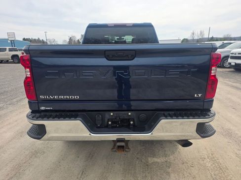 Used 2022 Chevrolet Silverado 2500 LT w/ Convenience Package image 11