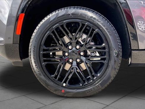 New 2026 Jeep Grand Wagoneer L Limited image 8