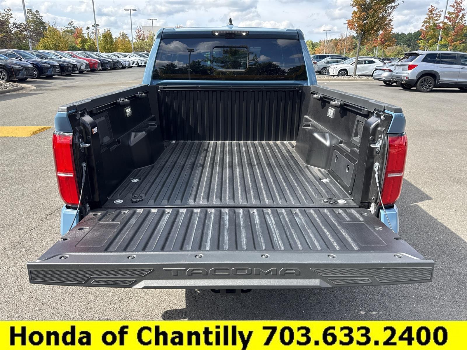 Used 2026 Toyota Tacoma TRD Sport w/ TRD Sport Premium Package AWD/4WD image 25