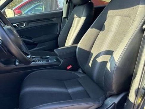 Used 2025 Honda Civic Sport image 7