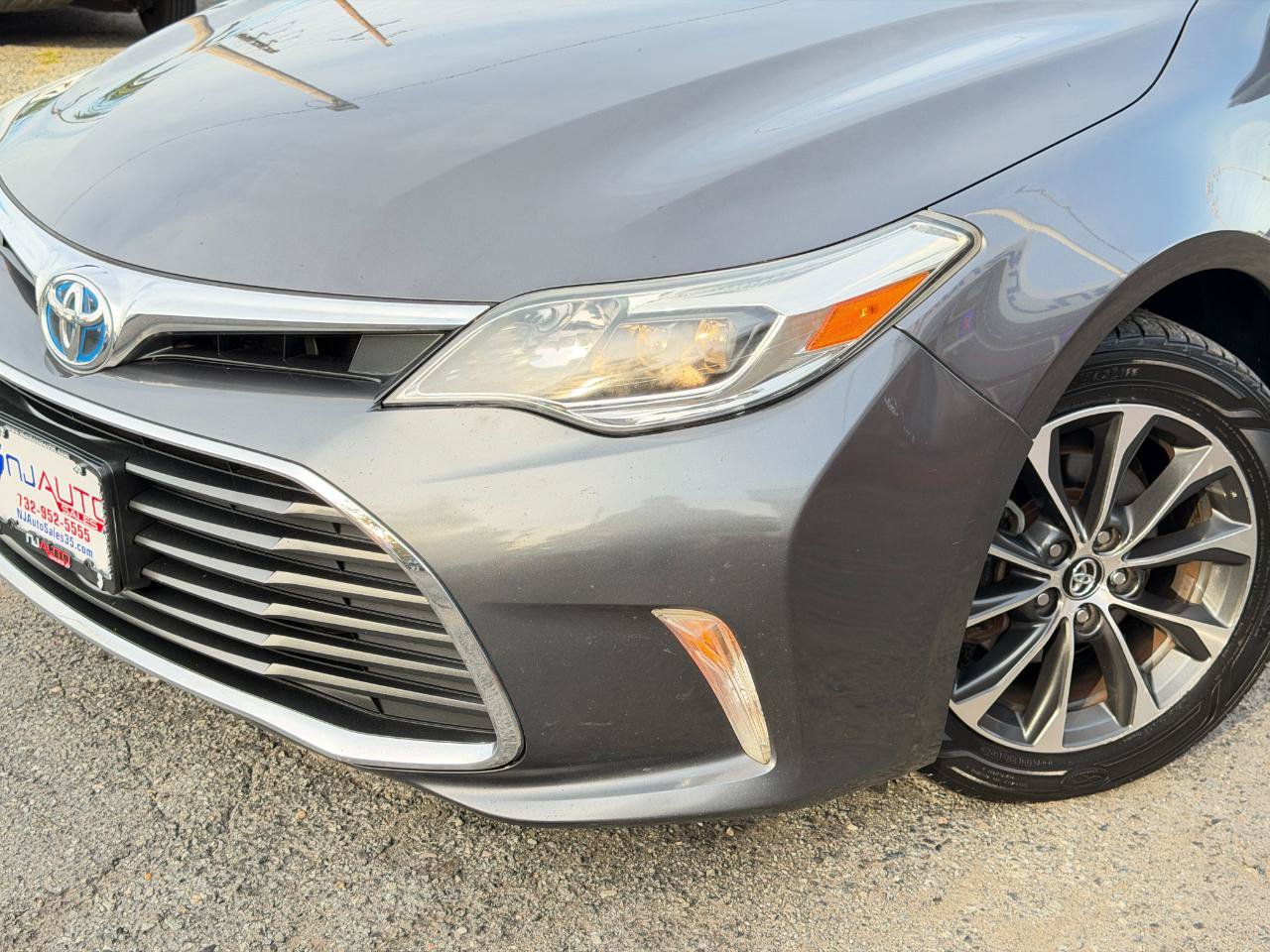 Used 2016 Toyota Avalon XLE Premium FWD image 96