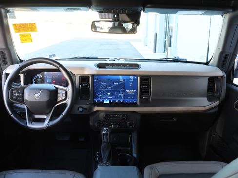 Used 2024 Ford Bronco Wildtrak image 16