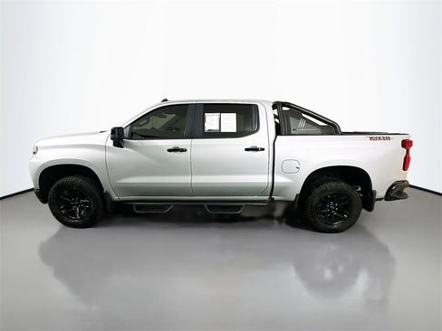 Used 2019 Chevrolet Silverado 1500 LT Trail Boss w/ Convenience Package image 4
