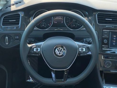 Used 2021 Volkswagen Golf 4-Door FWD image 9
