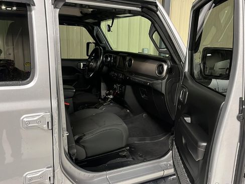 Used 2021 Jeep Wrangler Unlimited Sport image 24