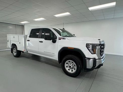 New 2026 GMC Sierra 3500 Pro w/ Convenience Package image 3