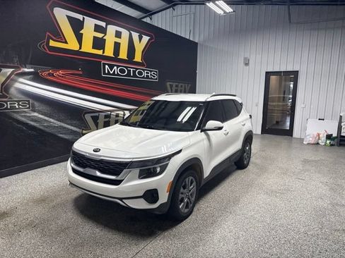 Used 2021 Kia Seltos S FWD image 1