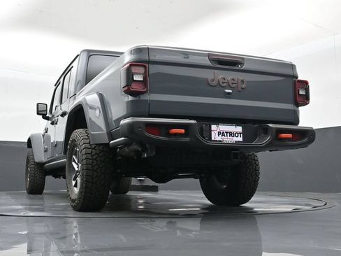 Used 2025 Jeep Gladiator Mojave AWD/4WD image 41